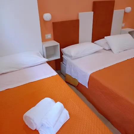 Mary'S Rooms-3